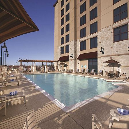 Embassy Suites San Marcos Hotel Conference Center Bagian luar foto