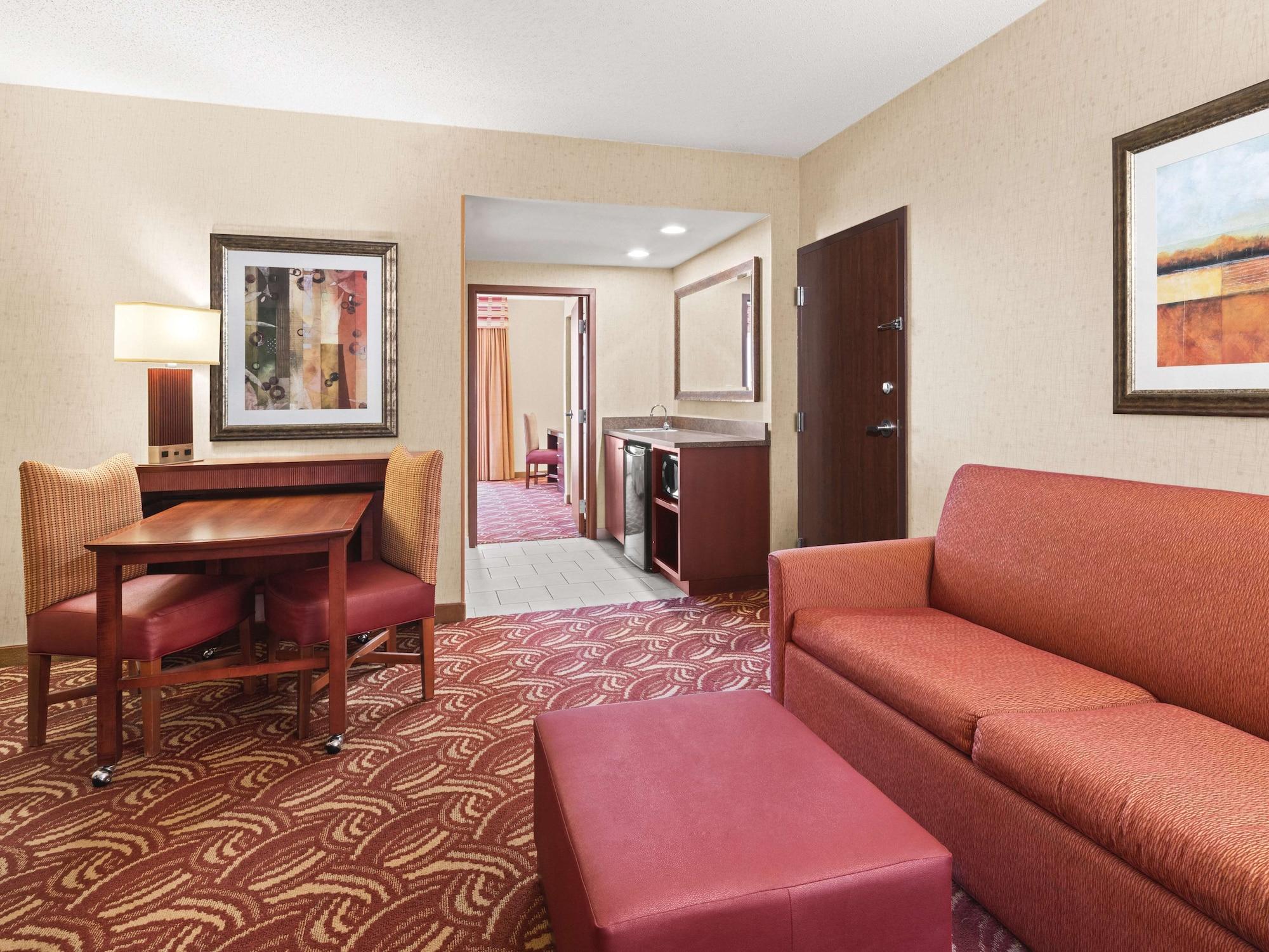 Embassy Suites San Marcos Hotel Conference Center Bagian luar foto