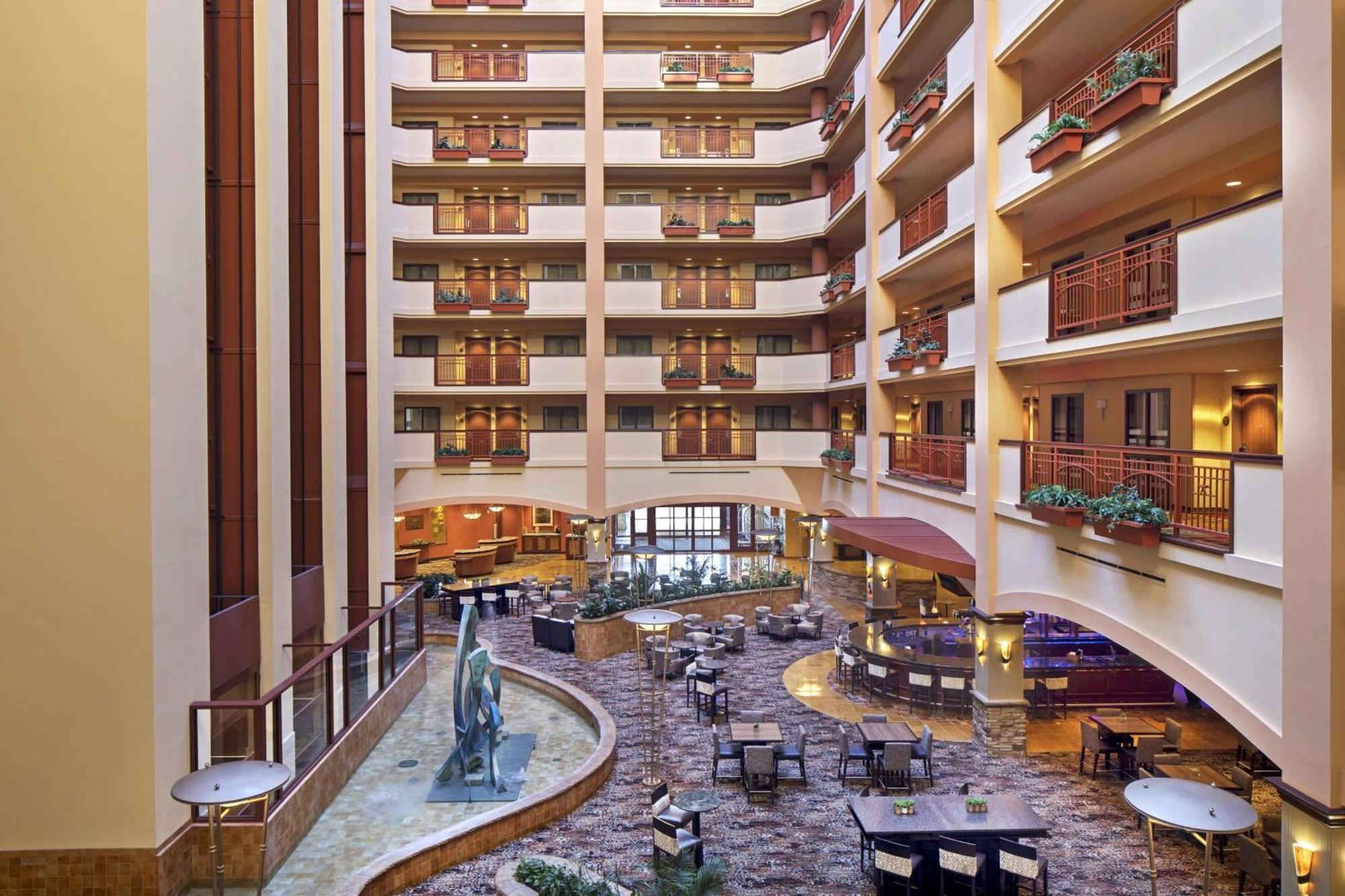 Embassy Suites By Hilton San Marcos Hotel Conference Center Bagian luar foto