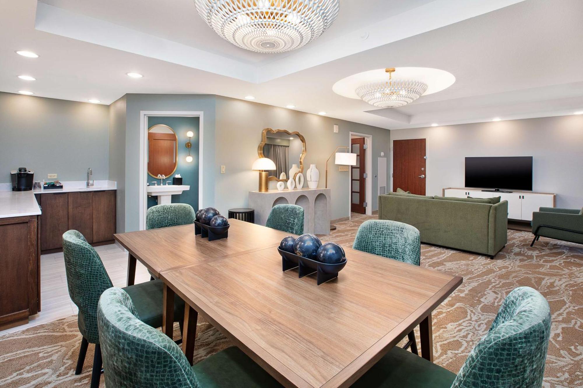Embassy Suites San Marcos Hotel Conference Center Bagian luar foto