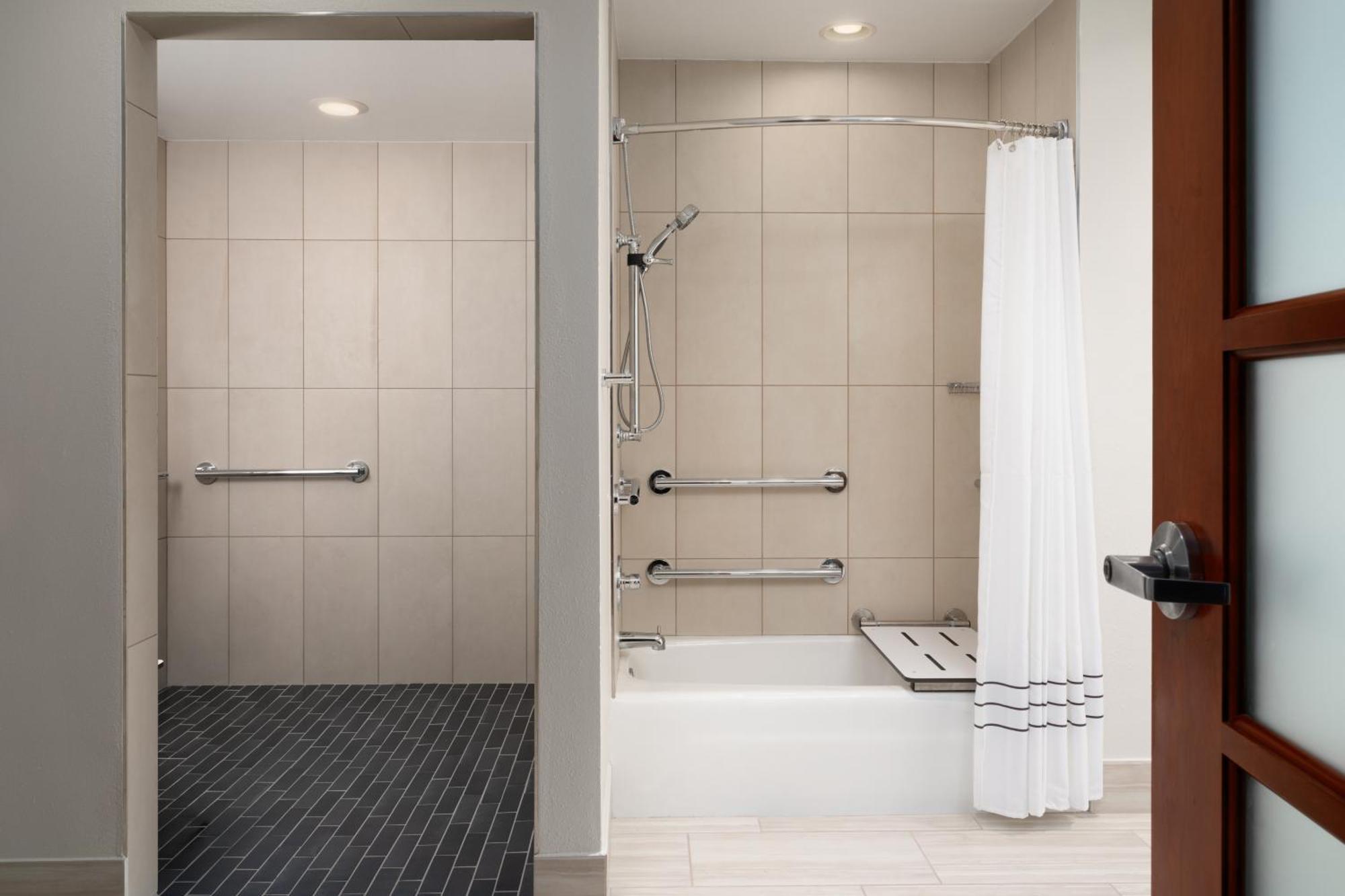 Embassy Suites San Marcos Hotel Conference Center Bagian luar foto